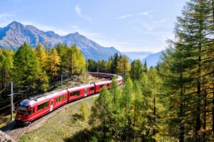 The Best Times To Embark On A Luxury Train Tour: Seasons Of Splendor